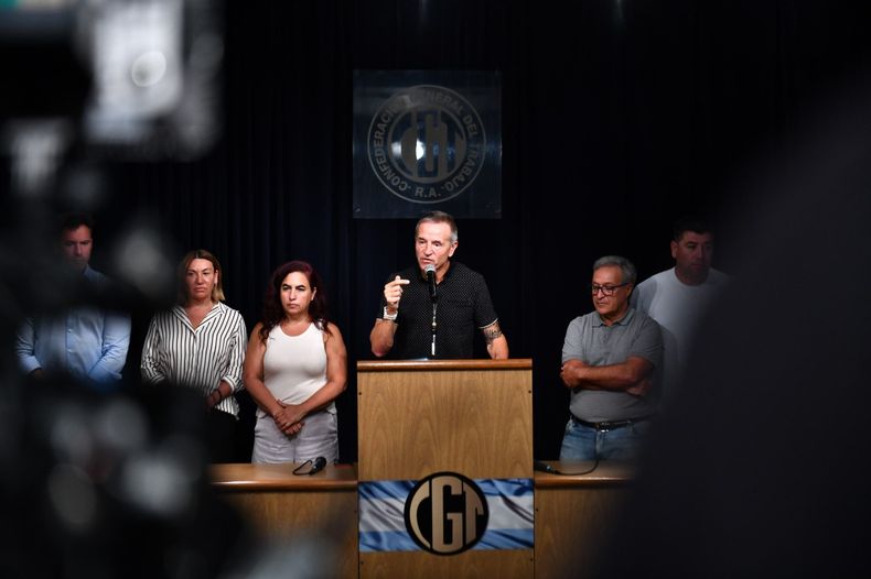 Jorge Sola, cosecretario general de CGT, en la conferencia de prensa tras el anuncio de la movilización