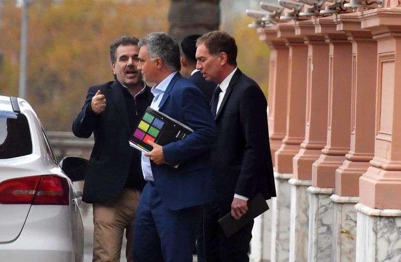 Diego Santilli, junto a Cristian Ritondo y Sebastián Pareja. Diego Santilli, junto a Cristian Ritondo y Sebastián Pareja.