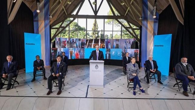 la uia suma (pocas) mujeres a su comite ejecutivo