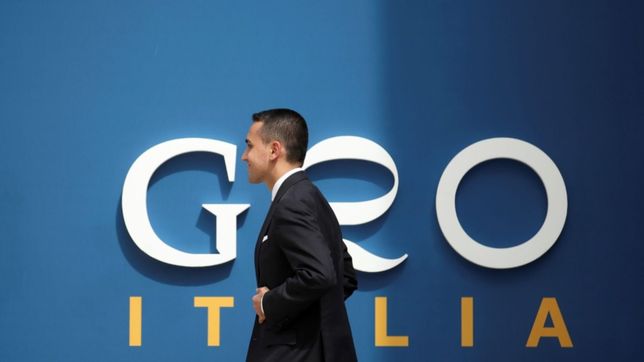 fernandez lleva la pequena agenda argentina a una doble cita de interes global