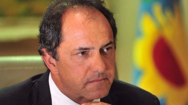 scioli: ?los paises desarrollados no tienen salarios bajos y no se la pasan devaluando