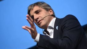 Reapareció Caputo y aseguró que la reacción del mercado es exagerada”