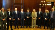 Javier Milei, Karina Milei y los gobernadores radicales.