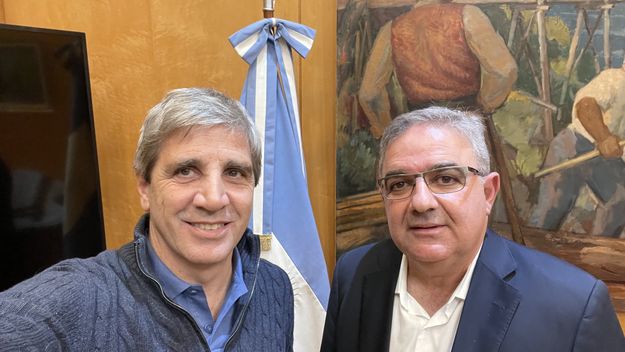 Toto Caputo y el gobernador de Catamarca, Raúl Jalil