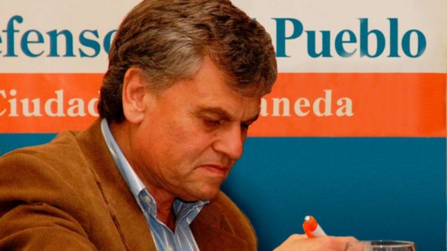 la defensoria va a la justicia por una empresa que contamina el rio reconquista