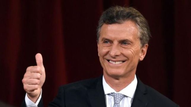 macri cree que ?a pesar de los golpes? esta mejor posicionado para la reeleccion