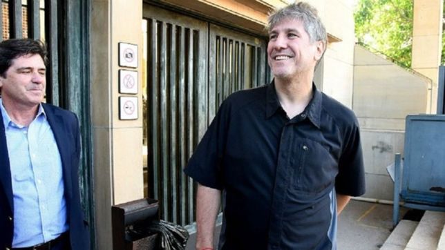 boudou se presento en comodoro py: ?si hay alguien perseguido es cfk?