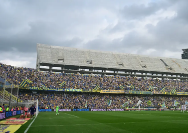 La nueva tribuna que se contruye en el estadio de Rosario Central, club que puja por ser sedel del Mundial 2030.