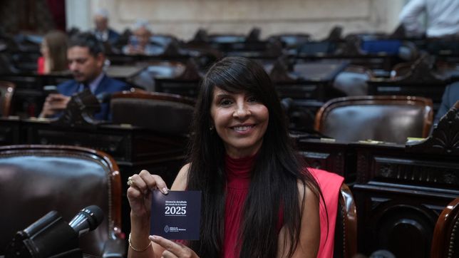 Lorena Villaverde en la apertura de sesiones ordinarias. La presión judicial aumenta.