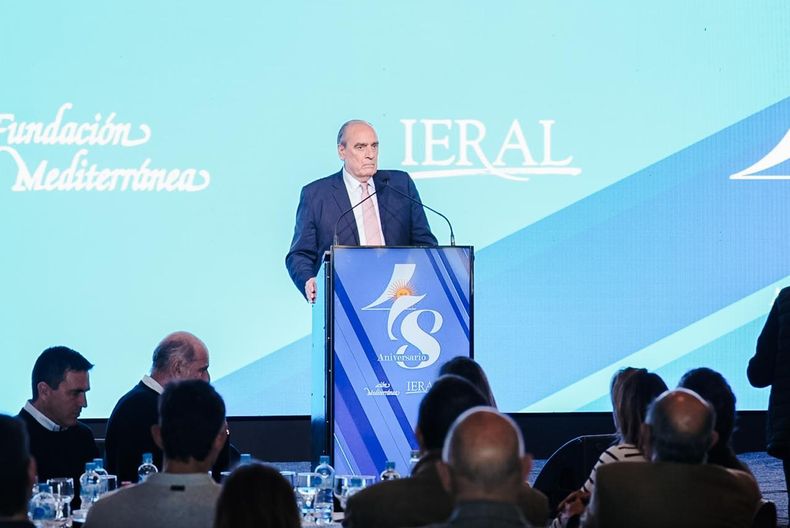 Guillermo Francos, principal orador en el 48 aniversario de la Fundación Mediterránea de Córdoba.