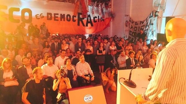 lousteau no descarta renunciar a la embajada ni competir dentro de cambiemos