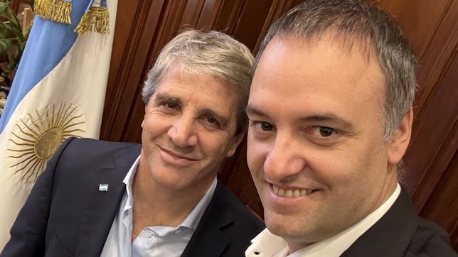 Toto Caputo y Manuel Adorni