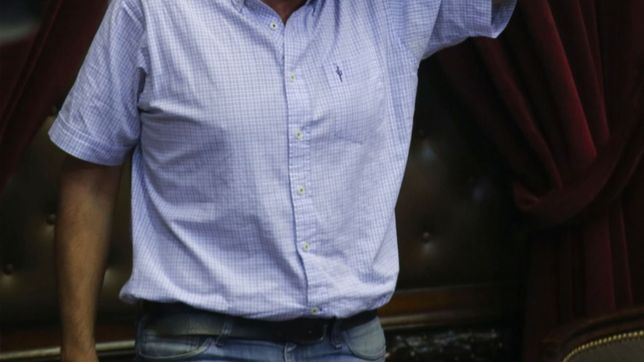 maximo califico de ?inexplicable? la intervencion del pj y apunto contra macri