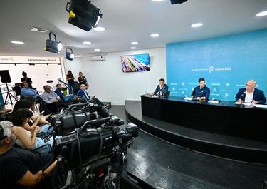 Gabriel Katopodis, Carlos Bianco y José Arteaga.