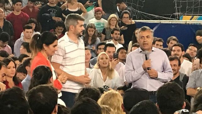 todos unidos triunfarermos: cornejo, con discurso de paz en el gba