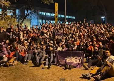 Franja Morada recuperó la Federación Universitaria de Rosario tras una década