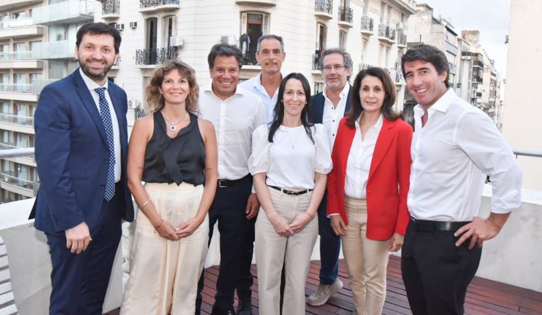 Facundo Manes y su bloque en la Legislatura bonaerense.