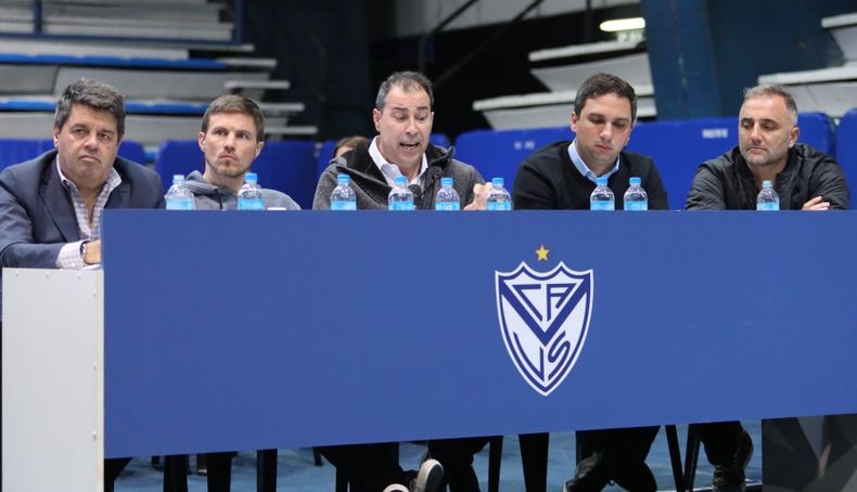 primero velez costa.jpg
