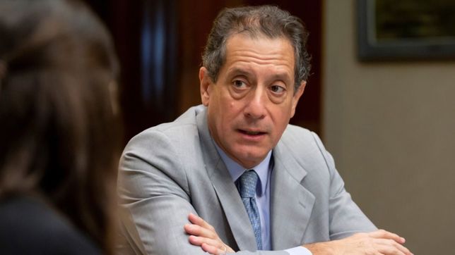 poroteo de dolares y hotline con la uia, el plan primavera del bcra