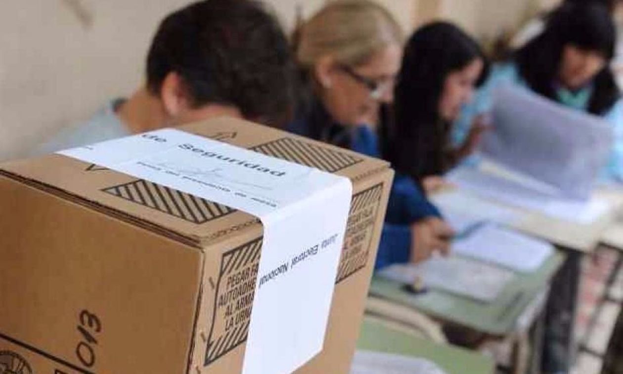 El cambio en los lugares de votación de La Matanza generó reclamos del intendente Espinoza.&nbsp;