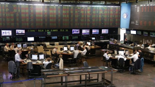 el anuncio de guzman cayo mal en los mercados: bonos caen hasta 4%