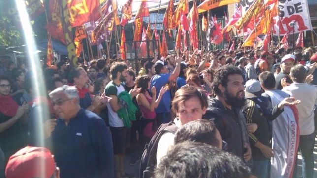 triaca y bullrich, aliados clave de clarin en la recuperacion violenta de agr