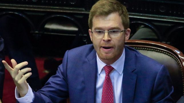 massot admitio diferencias de formas y estilos de liderazgo en jxc