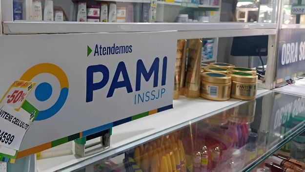 Jubilados sin remedio: el PAMI no les paga a las farmacias