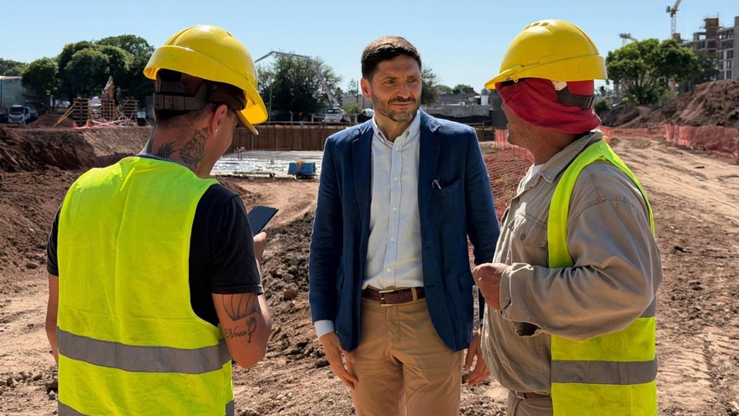 De cara a 2027, Maximiliano Pullaro buscar partir a la oposición.