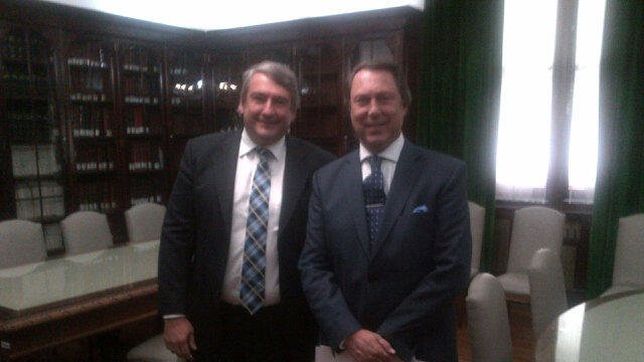 de la critica a la foto hay un solo paso