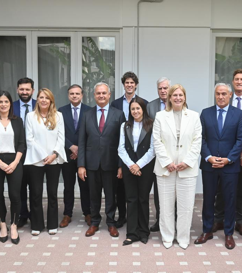 El flamante bloque de Provincias Unidas con Gisela Scaglia, la presidenta, en el centro.