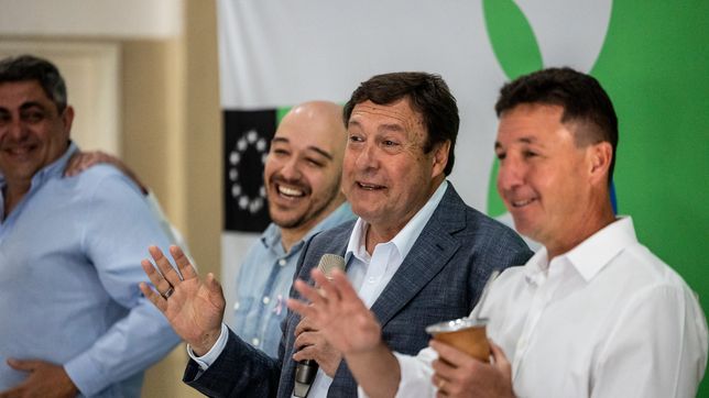 Alberto Weretilneck se ilusiona con la teoría de tercios. Busca retener sus bancas en el Senado y la Cámara de Diputados el 26 de octubre.