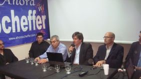 Ensenada: primera transmisión en vivo de un acto peronista por twitcam