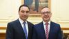 El gobernador Gustavo Valdés junto al diputado Alfredo Vallejos, quien asumirá en Seguridad.