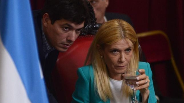 kicillof cedio ante cambiemos, pero ya puede renegociar la deuda de vidal