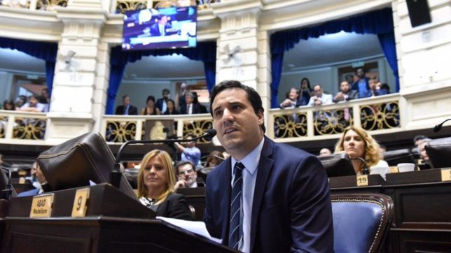 la oposicion le pide a kicillof que compre vacunas en el exterior