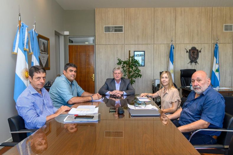 Al iniciar el nuevo período legislativo, Ziliotto bajó línea a representantes de La Pampa: Ariel Rauschenberger, Paly Bensusán, Varinia Marín y Abelardo Ferrán.