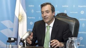 Soria y Anibal Fernández cruzan a Vidal: No mientas más
