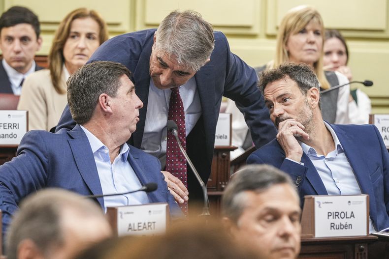 Diario de la Convención de Santa Fe, día cinco: qué intereses hay detrás del voto dividido del peronismo