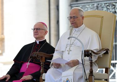 León XIV delinea el nuevo mapa del poder vaticano.
