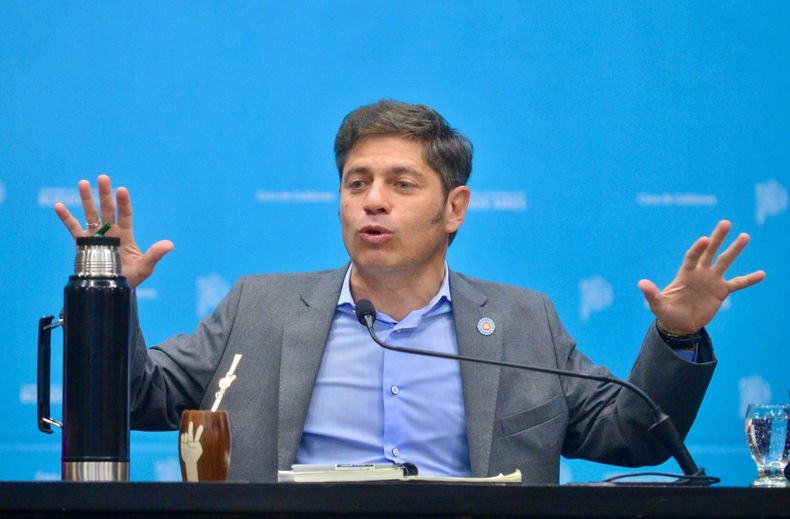 Axel Kicillof criticó la implementación de la boleta única y habló de un  desdoblamiento de facto