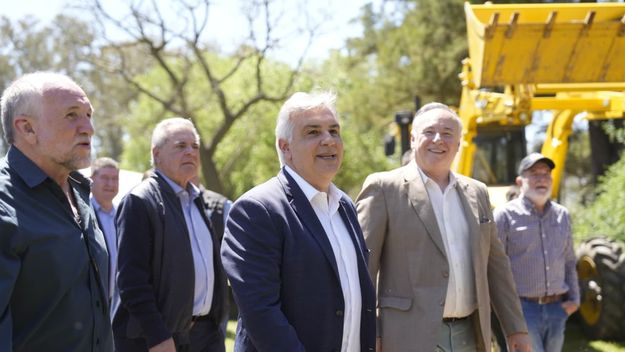 Martín Llaryora y Eduardo Accastello hicieron anuncios para el sudeste de Córdoba