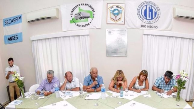 la cgt enfrenta a weretilneck por el escandalo de un diputado oficialista