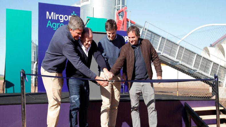 En la era Javier Milei, Mirgor Agro inauguró una granja porcina en Bolívar.