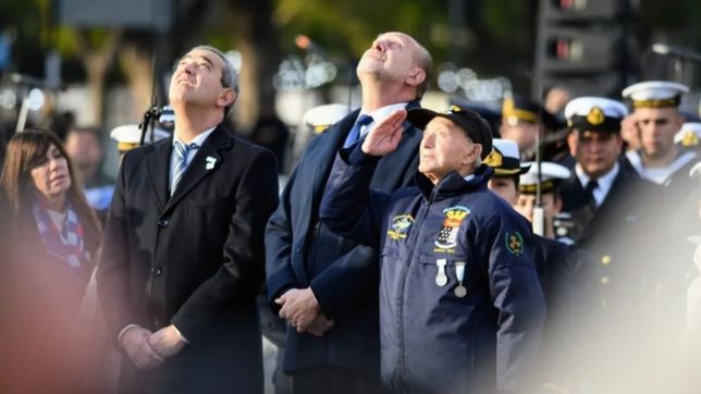rosario: alberto fernandez no se sube al palco del dia de la bandera