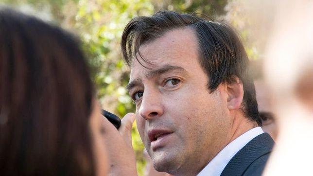 un pejotista k con la cara pintada reemplaza a la agobiada losardo