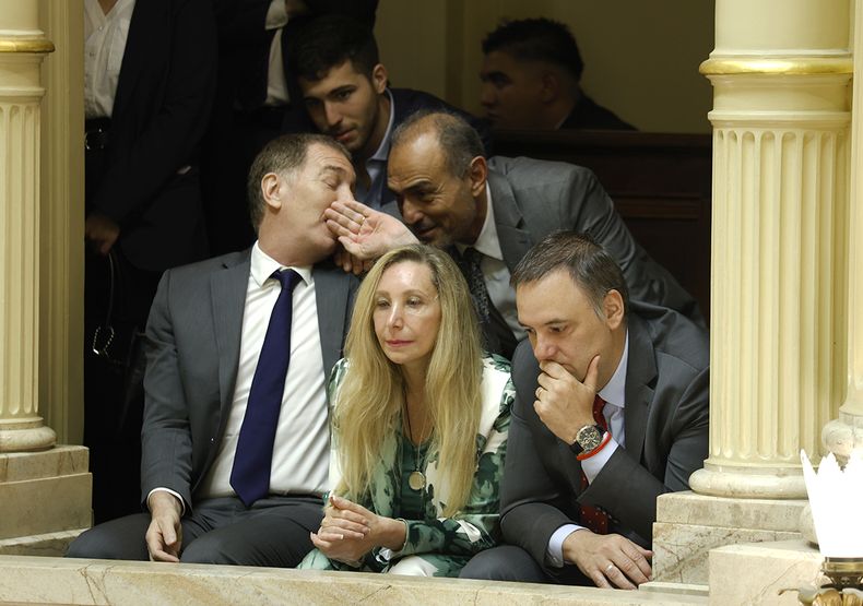 Karina Milei y Manuel Adorni.
