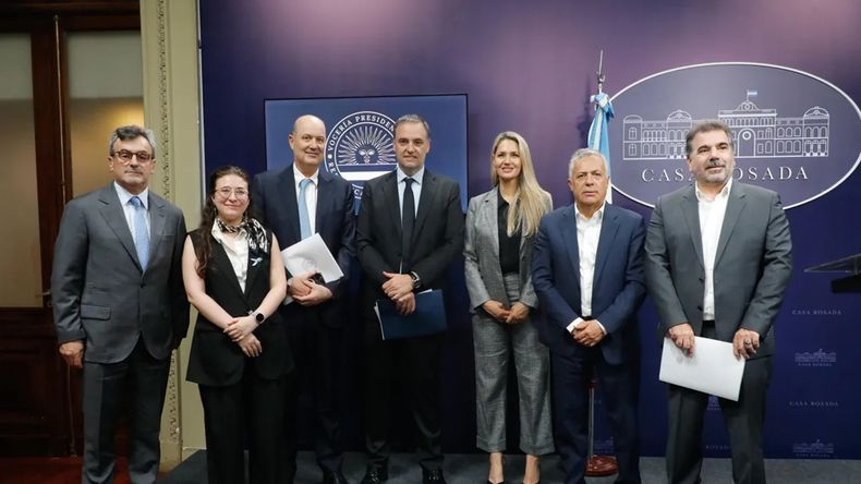 El Consejo de Mayo y las reformas de Javier Milei y Toto Caputo