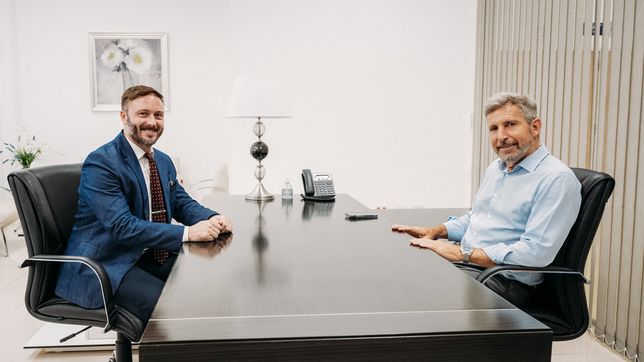 Francisco Azcué y Rogelio Frigerio. El gobernador de Entre Rios ve con buenos ojos las intenciones del intendente de Concordia de presidir el Comité provincial de la UCR. 
