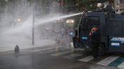 palos, gases y balas: la cgt le advirtio a bullrich que cosechara tempestades